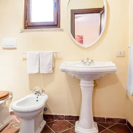 Bed & Breakfast Casale Fedele Family Relax Vicino Al Borgo 3*